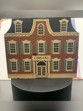 Vintage Cat's Meow Wood Main Street Series Franklin Library